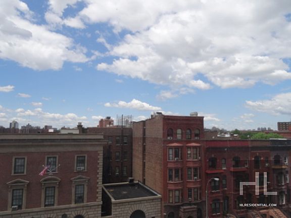 3rd image of 262 Alexander Ave APT 2