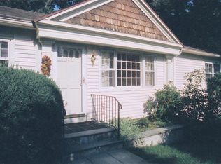 436 Main St #A, New Canaan, CT 06840