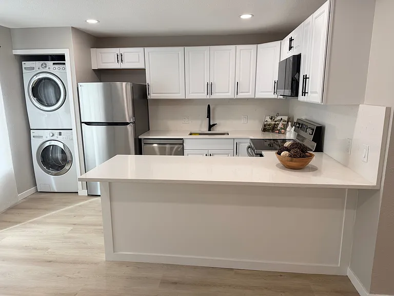 5250 S Huron Way #1-103 — Photo 1
