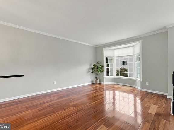 5th image of 7024 Fieldhurst Ct