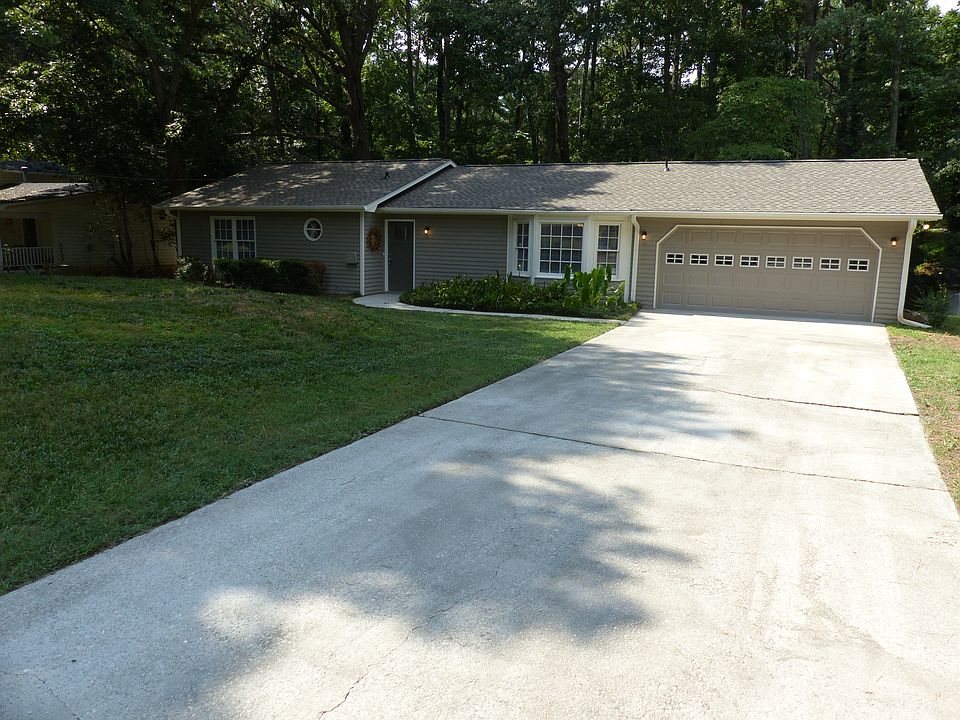 1st image of 3213 Bruckner Blvd