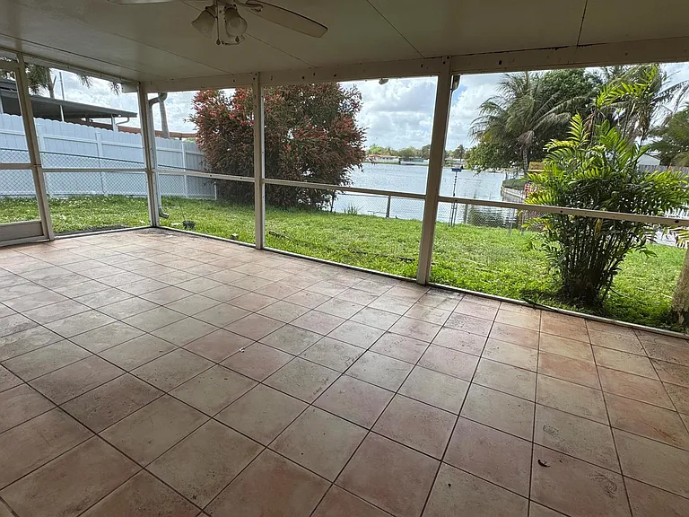 2180 NW 93rd Ave — Photo 18