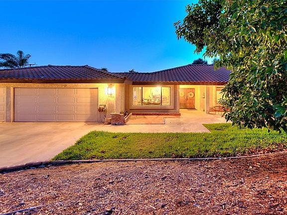 5th image of 2430 San Antonio Cres