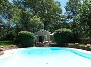 34 Cove Hollow Rd, East Hampton, NY 11937