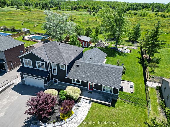 2nd image of 367 Golf Club Rd