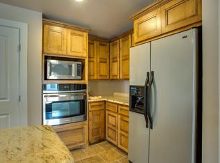 3804 E Port Ridglea Ct, Granbury, TX 76049