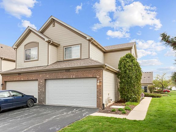 3rd image of 1092 Parkhill Cir #1092