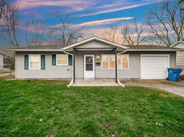 170 W 157th St, Harvey, IL 60426