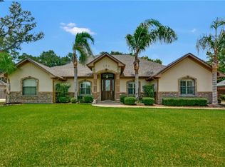 103 Pintail Dr, Clute, TX 77531