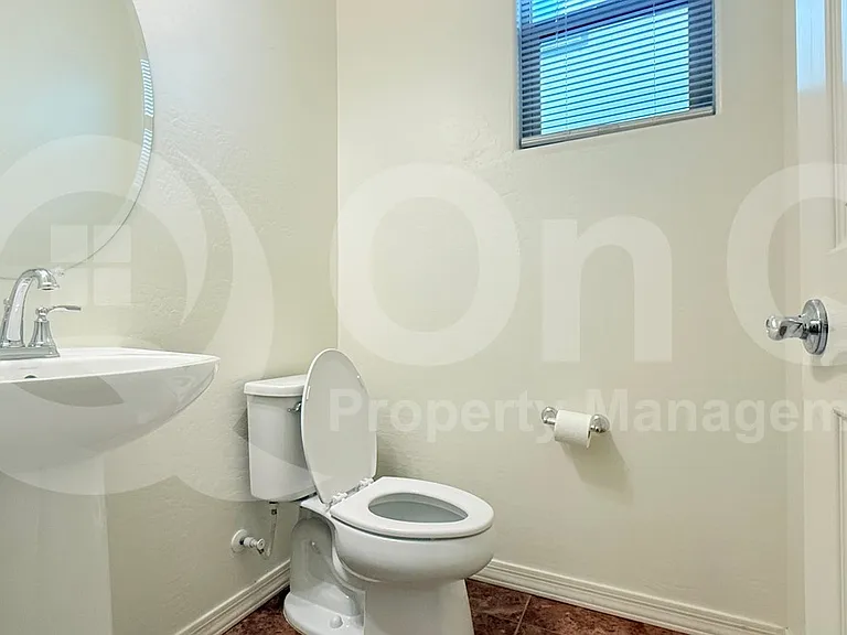 3706 S 57th Ln — Photo 17