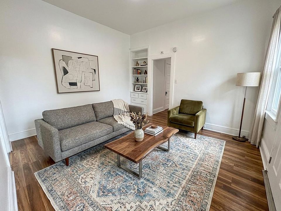 1st image of 534 W Market St #4