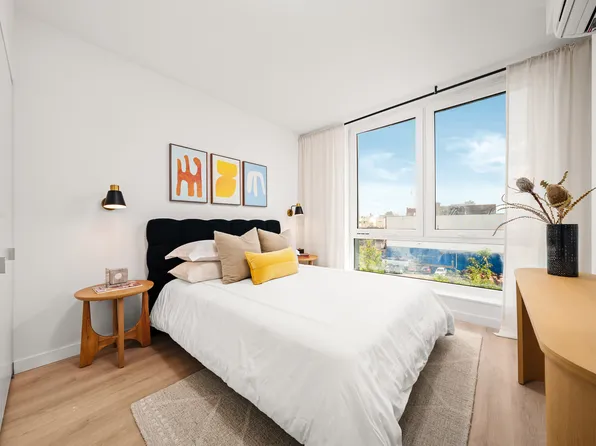 126 Sandford Street image 7 of 27