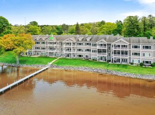 262 Locust Ln, Cadillac, MI 49601