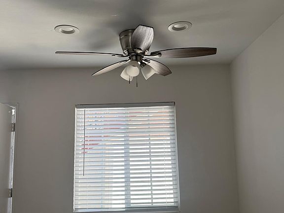 5th image of 16439 California Ave #1/4