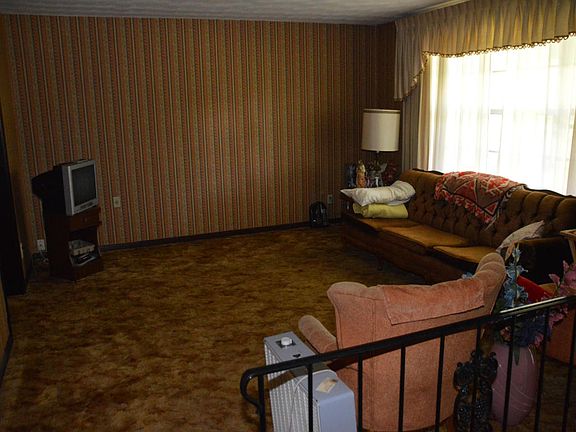 4th image of 629 Ensley Dr