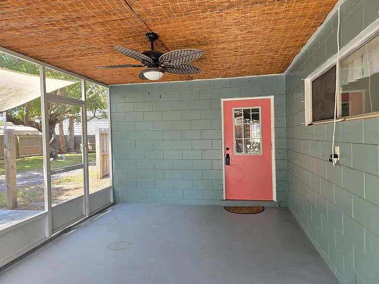 330 Barraclough St — Photo 18