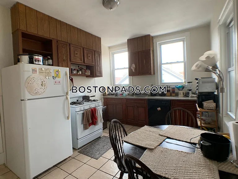 102 Prospect St #3 — Photo 2
