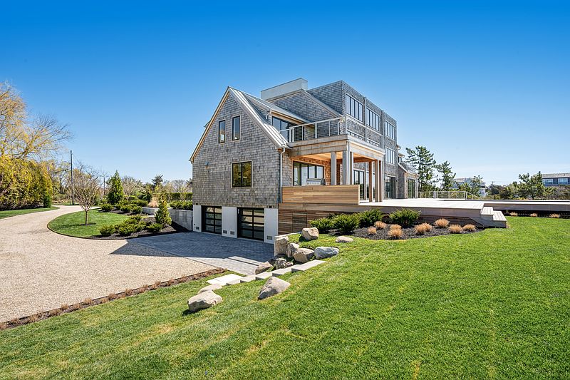 17 Leaward Ln, Quogue, NY 11959 | Out East