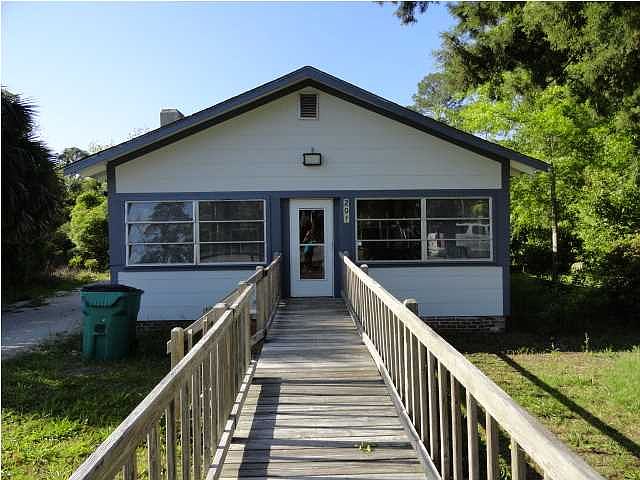 1st image of 207 Avenue B
