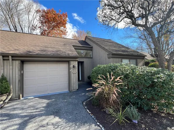 393 Heritage Hills #B, Somers, NY 10589