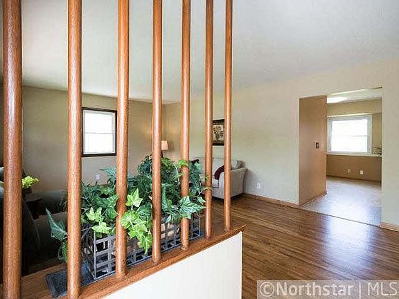 3rd image of 816 Sunkist Parkway