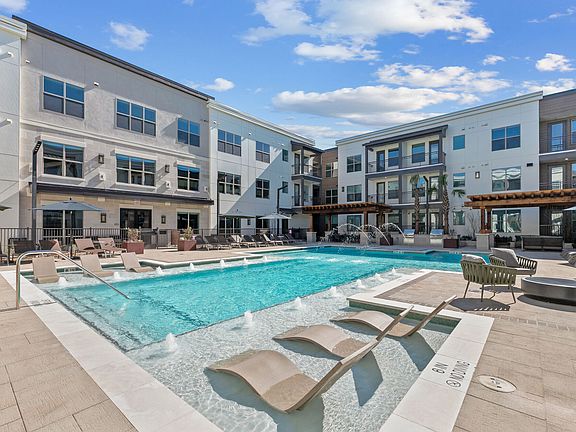 4th image of 9512 Lemon Creek Blvd #1236