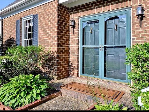 Double doors for easy move in!