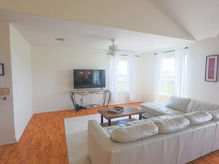 4106 Temprano Dr — Photo 39