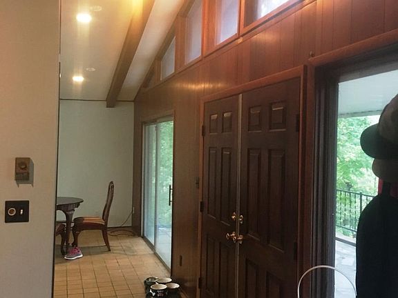 3rd image of 600 Vance Dr