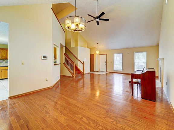 5th image of 5479 Bullfinch Dr