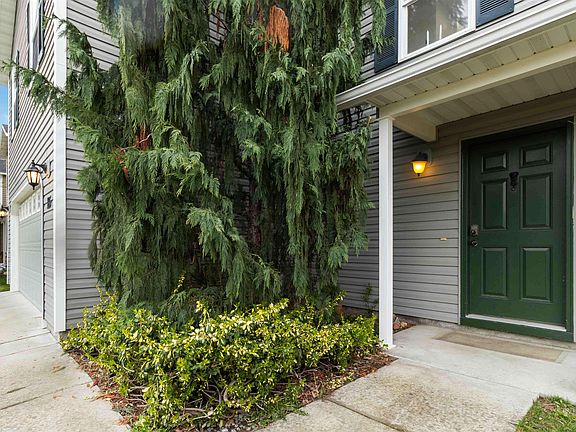 3rd image of 185 E Murtaugh Lake Dr