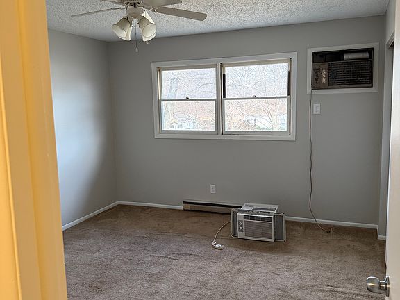 4th image of 510 S Spruce St #11