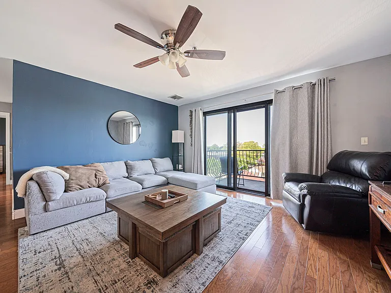 500 Washington St #602 — Photo 3