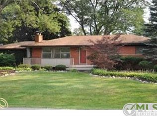 28484 Bayberry Rd, Farmington Hills, MI 48331
