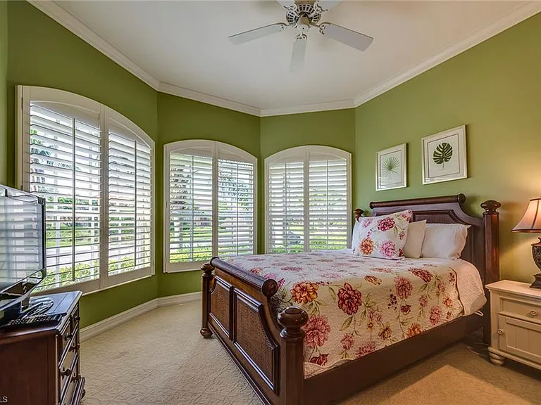 6065 Divot Ct — Photo 9