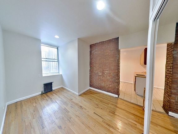 4th image of 85 Pitt St #20-A