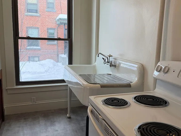 248 N Main St #5 — Photo 9