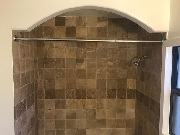 2nd image of 4555 Cahuenga Blvd APT 4