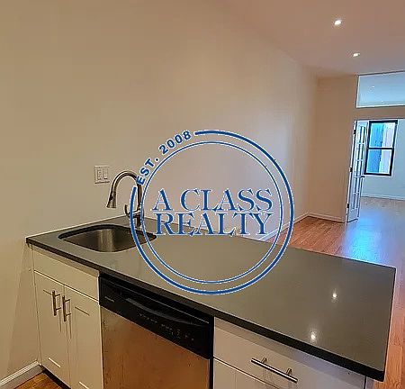 4th image of 2802 Steinway St APT 3L