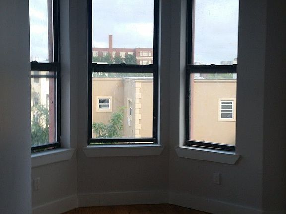 5th image of 1141 Greene Ave #1B