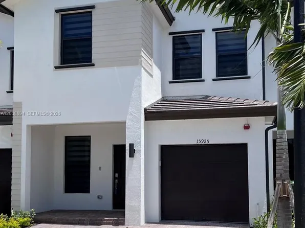 15925 SW 2nd Pl, Hollywood, FL 33027