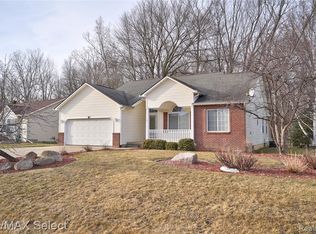 6297 Hidden Trl, Burton, MI 48519