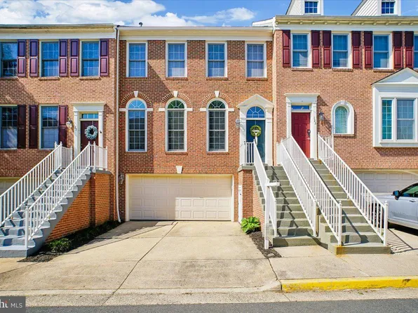 125 Carter Ct SW, Vienna, VA 22180