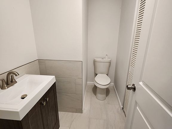 3rd image of 5014 W Idaho St