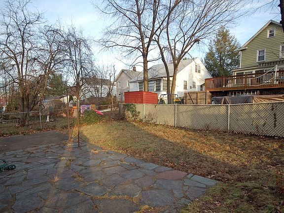 3rd image of 88 Hill St