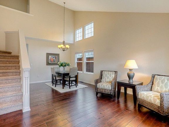 Gleaming hardwoods and soaring ceilings...