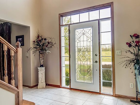 4th image of 9959 Little Lucy Ln