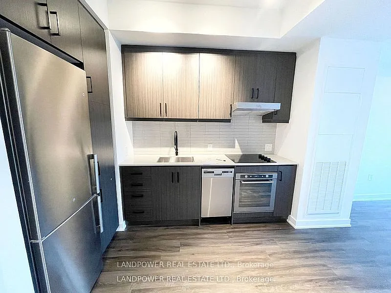 9 Tecumseth St #708