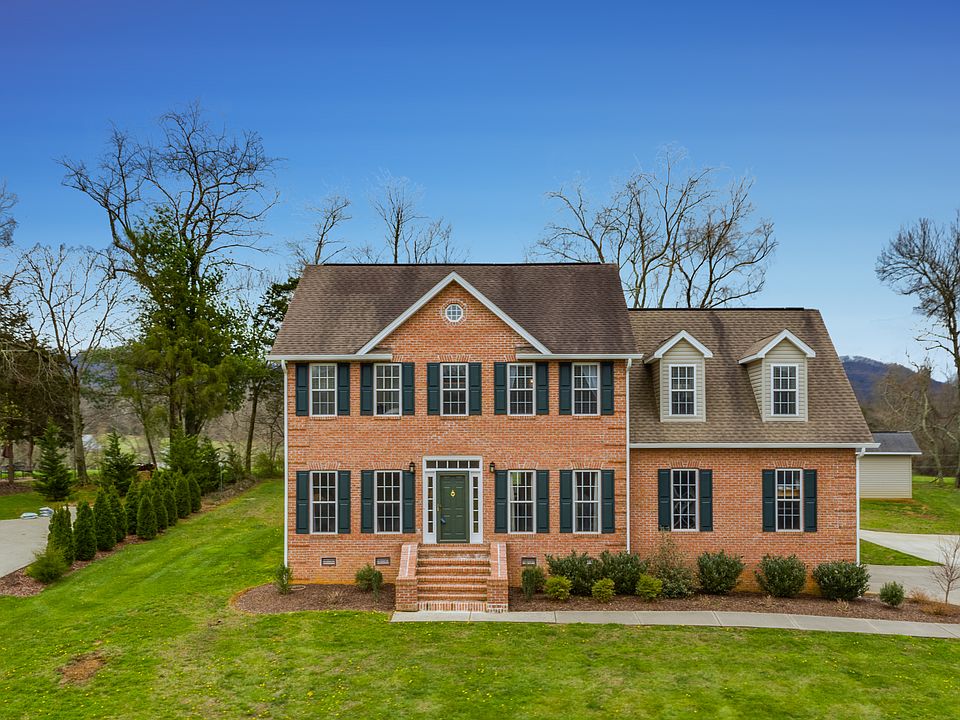 1st image of 1163 Hidden Valley Dr