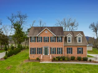 1163 Hidden Valley Dr, Jonesborough, TN 37659